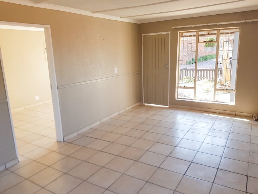  Bedroom Property for Sale in Wilkoppies North West